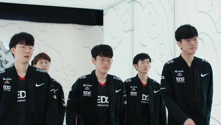 战术的双层 战术的双层